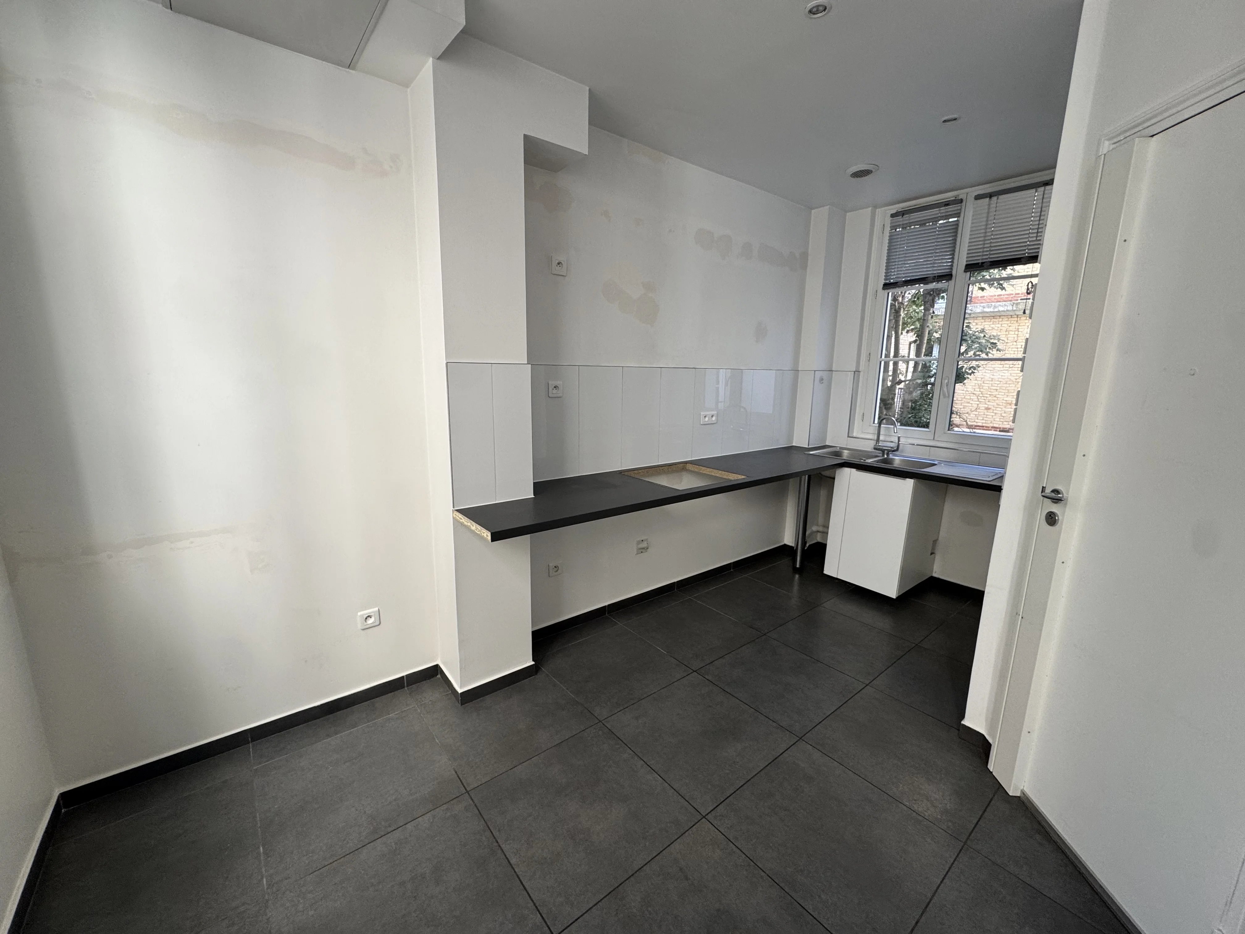 Appartement Paris 16ème 130.80 m² 5 pièces Appartement Paris 16ème 130.80 m² 87491908 6