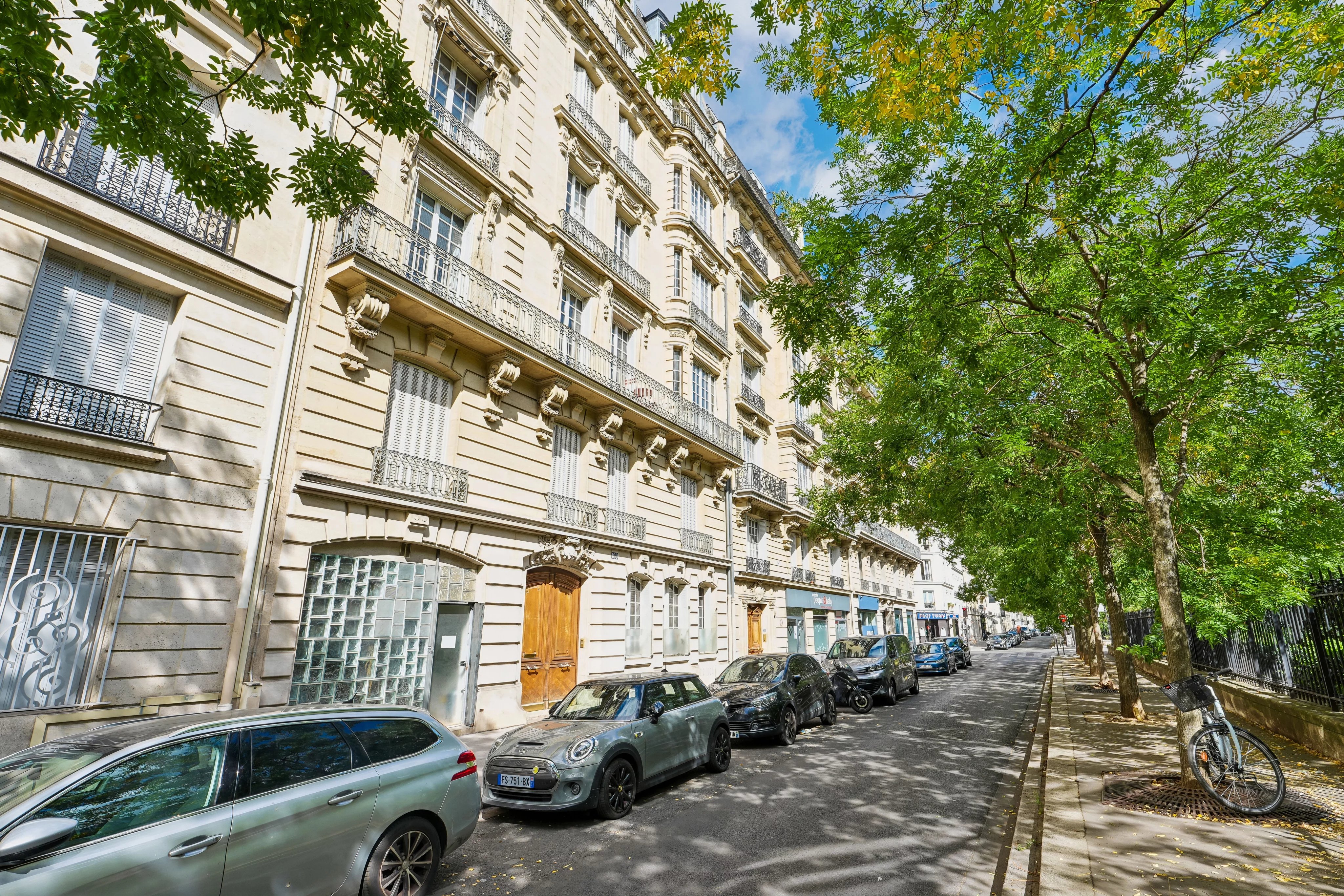 Appartement Paris 17ème 214.60 m² 6 pièces Appartement Paris 17ème 214.60 m² 87366786 16