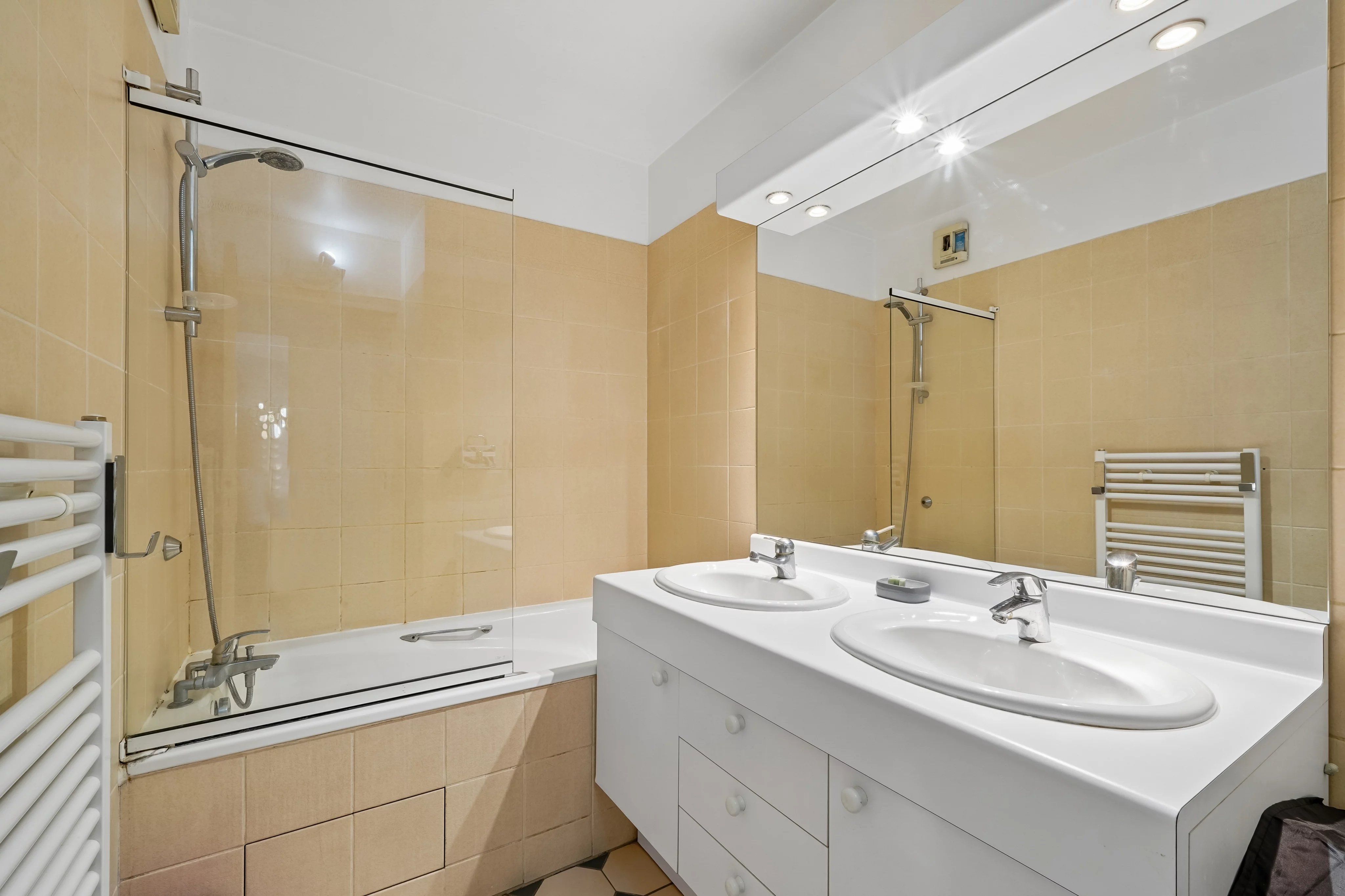 Appartement Paris 11ème 99.39 m² 4 pièces Appartement Paris 11ème 99.39 m² 87238782 14