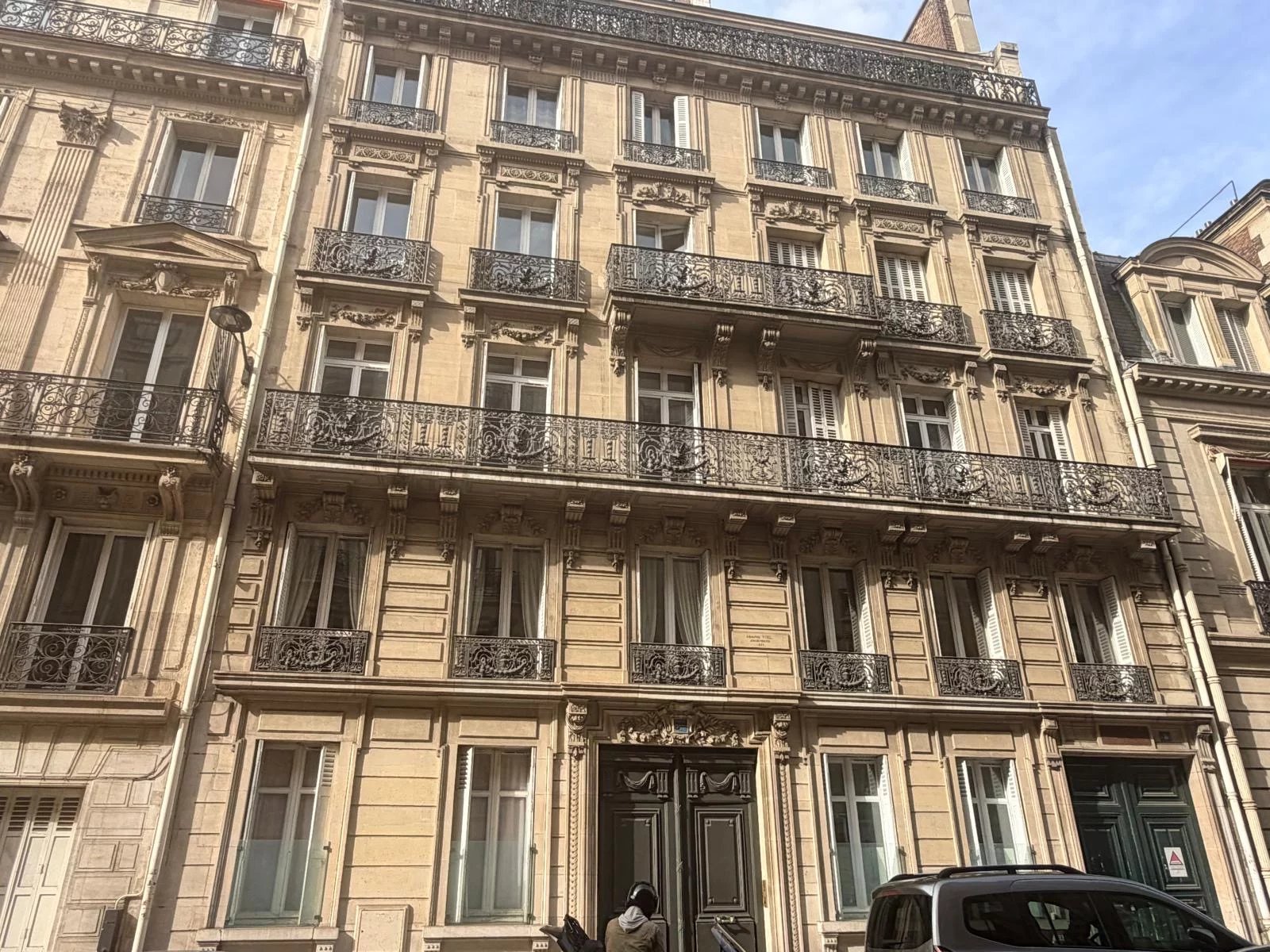 Appartement Paris 8ème 40.20 m² 1 pièce Appartement Paris 8ème 40.20 m² 84086463 2