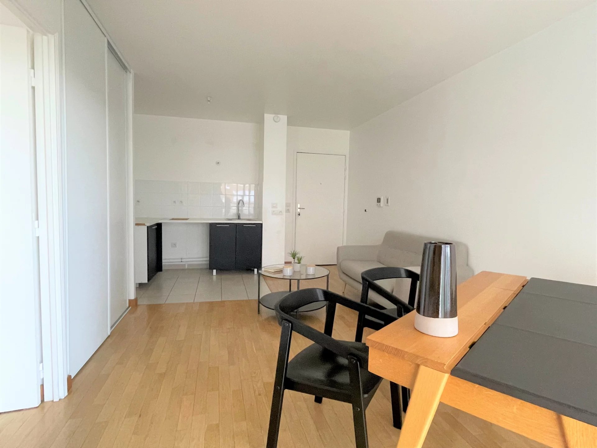Appartement Issy-les-Moulineaux 42.40 m² 2 pièces Appartement Issy-les-Moulineaux 42.40 m² 85679117 2